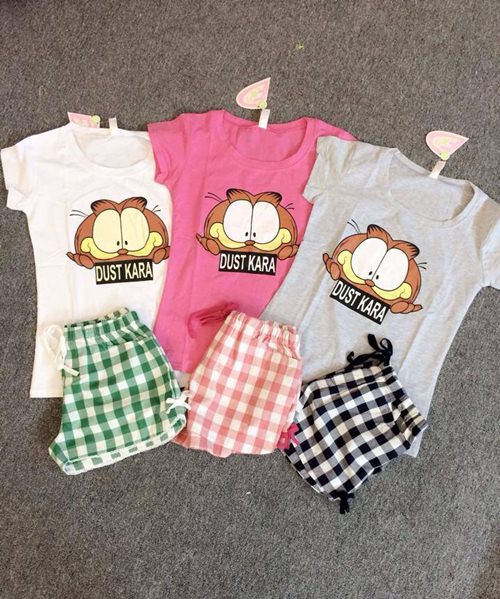 do-mac-nha-hoat-hinh-cotton