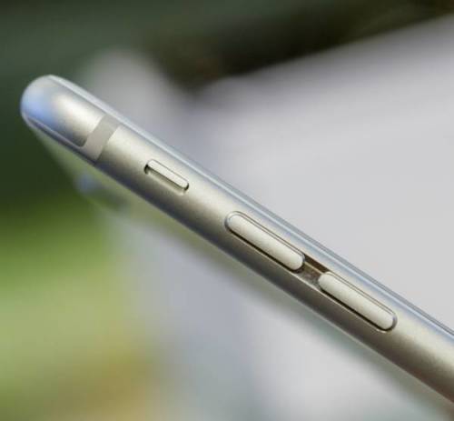 tren-tay-iphone6-than-may-mong